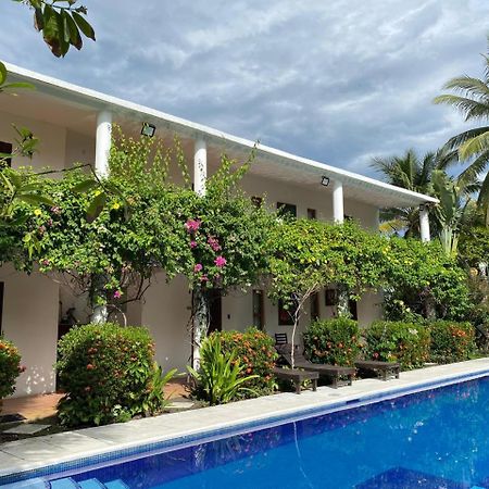 Hotel Atelie Del Mar Monterrico Bagian luar foto