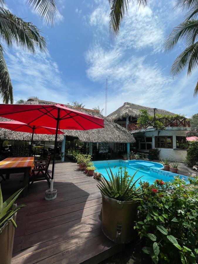 Hotel Atelie Del Mar Monterrico Bagian luar foto