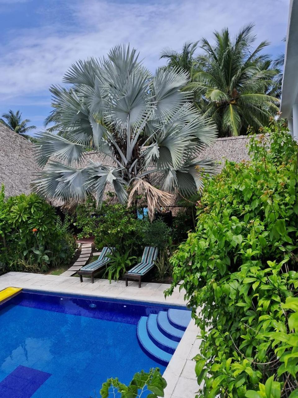 Hotel Atelie Del Mar Monterrico Bagian luar foto