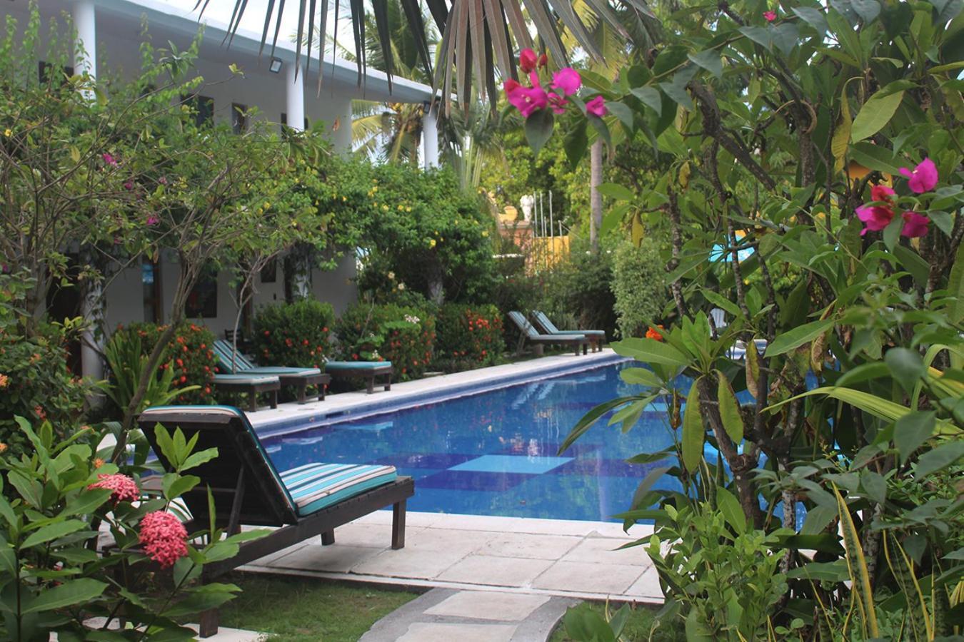 Hotel Atelie Del Mar Monterrico Bagian luar foto