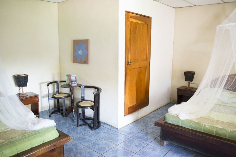 Hotel Atelie Del Mar Monterrico Bagian luar foto
