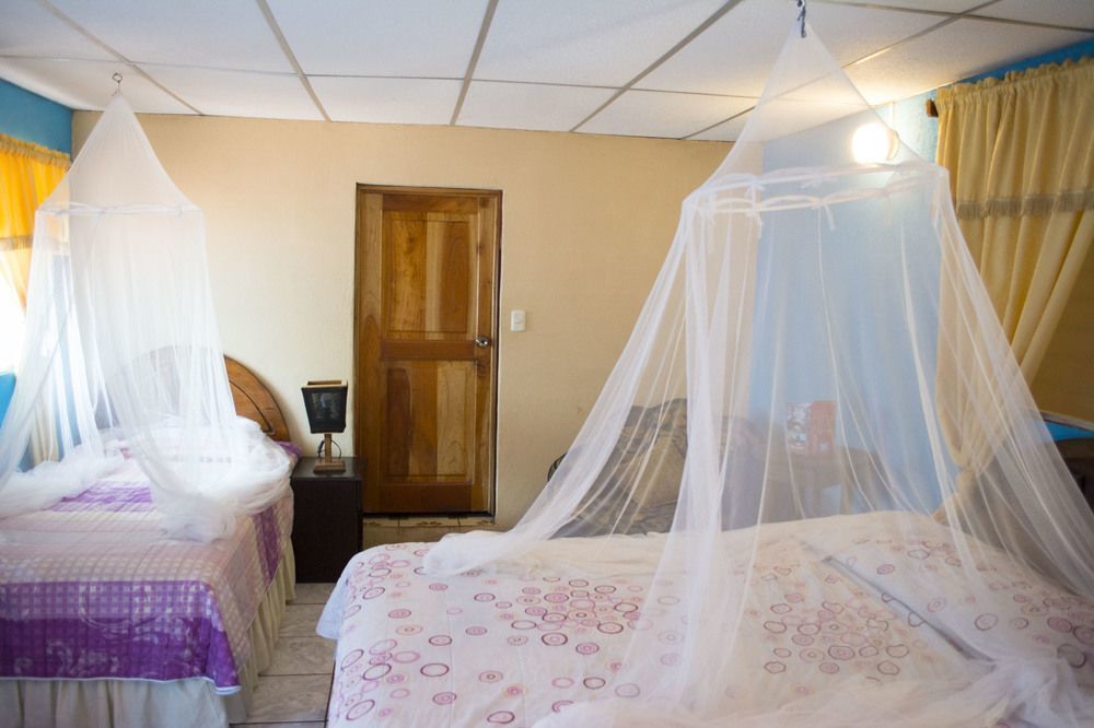 Hotel Atelie Del Mar Monterrico Bagian luar foto